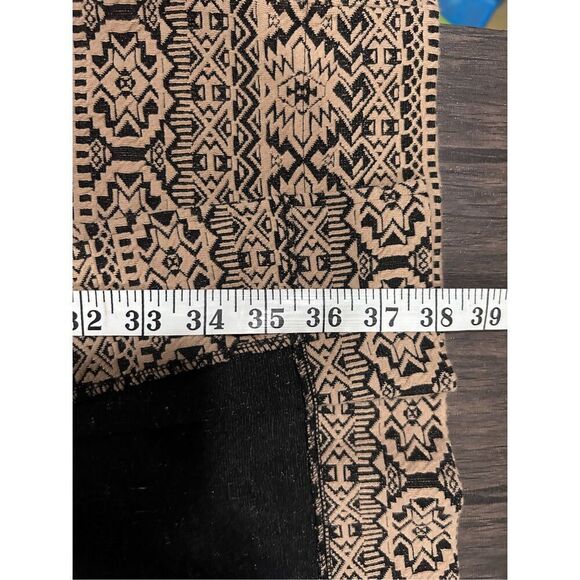 Melrose and Market Black and Tan Patterned Cardigan - Picture 10 of 10